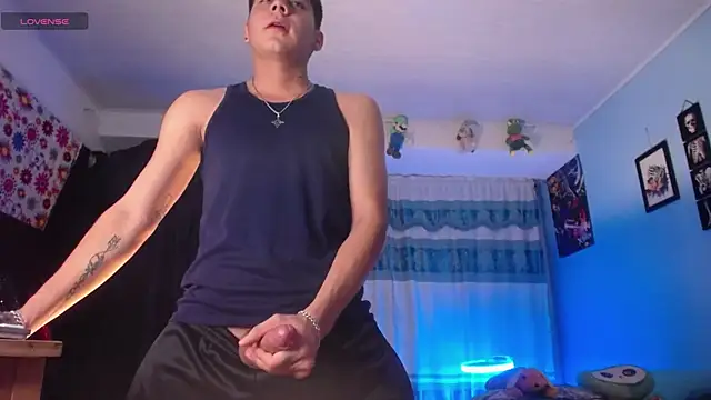 Snapshot of mexican_cum chatting on 05/13/26, 01:34 mexican cum online show from 05/13/26, 01:34
