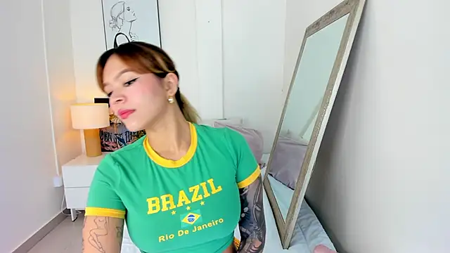 Adria ross online show from 10/03/25, 12:17