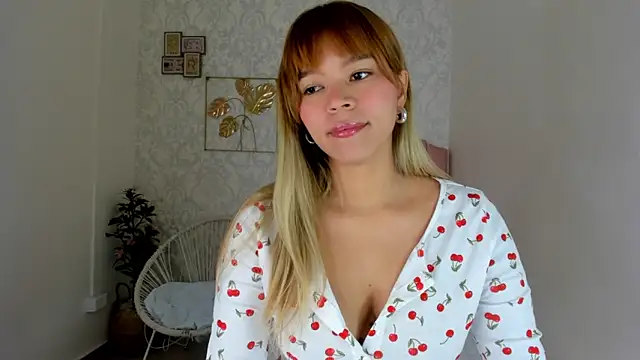 Adria ross online show from 12/02/25, 03:03