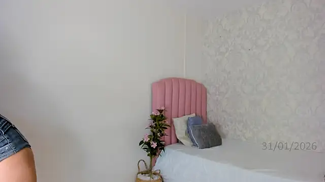 Adria ross online show from 02/03/26, 12:10