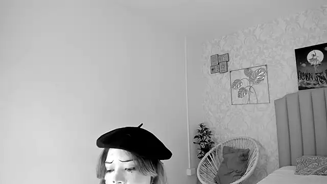 Adria ross online show from 11/22/25, 01:10