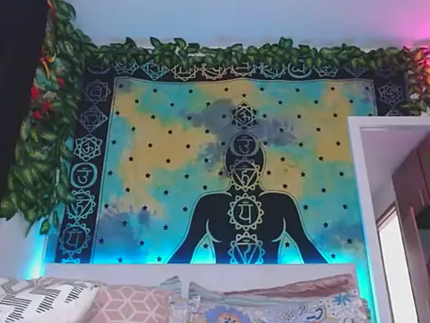 chanel 1041 online show from 11/19/25, 06:52