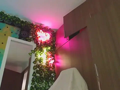 chanel 1041 online show from 11/12/25, 08:56