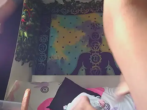 chanel 1041 online show from 04/12/26, 01:47