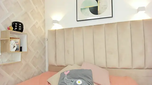 Anniie Queen online show from 04/07/26, 03:08