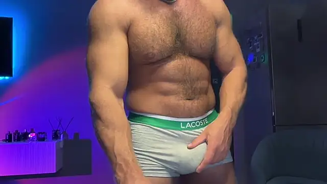 KarlosRichi online show from 11/26/25, 04:29