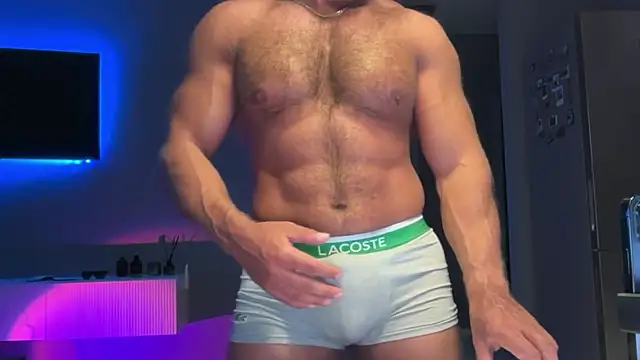 KarlosRichi online show from 04/21/26, 02:14