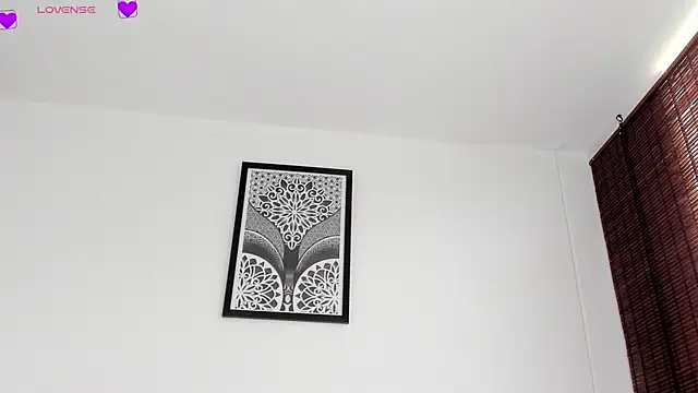 VeronicaTonu online show from 04/19/26, 03:02