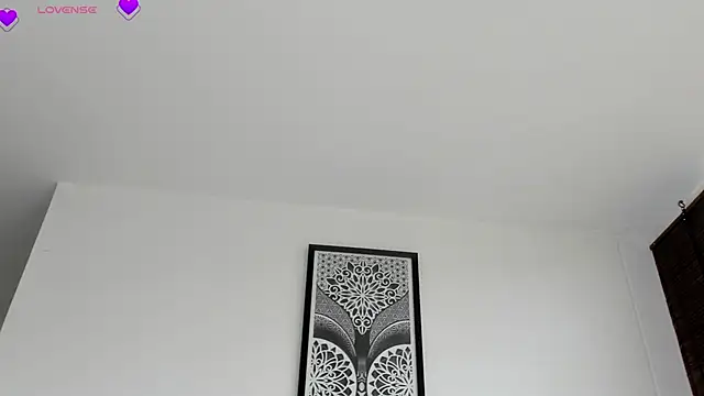 VeronicaTonu online show from 05/05/26, 01:47