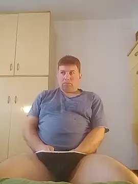 Snapshot of Olandese2682@xh chatting on 04/22/26, 03:52 Olandese2682xh online show from 04/22/26, 03:52