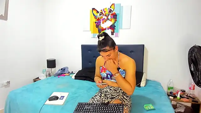 brenda sofia2 online show from 11/08/25, 03:37