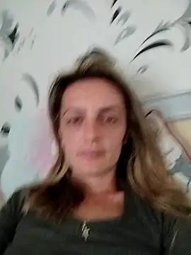 Snapshot of SophyGirl chatting on 09/25/25, 11:38 SophyGirl online show from 09/25/25, 11:38