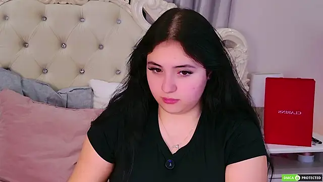 Snapshot of JennyFerguson chatting on 06/15/26, 06:29 JennyFerguson online show from 06/15/26, 06:29