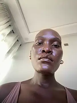 Foxxxyfemale online show from 07/08/26, 06:14