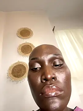 Foxxxyfemale online show from 10/07/25, 06:25