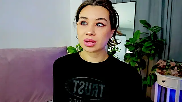 divetagrace online show from 02/09/26, 07:34