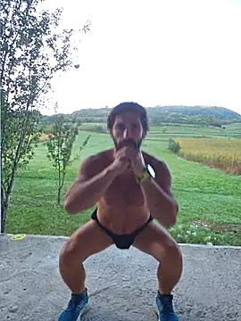 Snapshot of Mariusvidican chatting on 09/22/25, 05:02 Mariusvidican online show from 09/22/25, 05:02