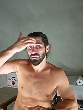 Snapshot of Mariusvidican chatting on 10/20/25, 06:30 Mariusvidican online show from 10/20/25, 06:30