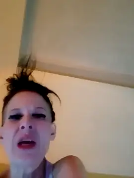 michele462 online show from 09/30/25, 09:37