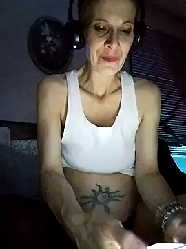 michele462 online show from 09/17/25, 04:25