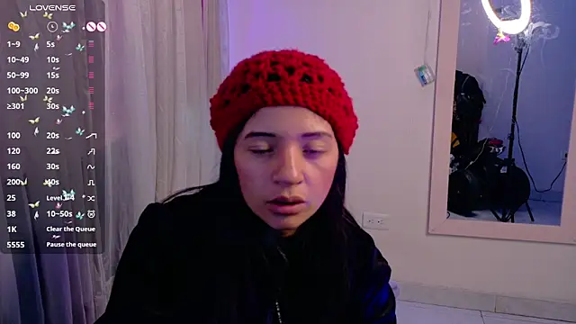 Snapshot of angelie_3 chatting on 10/01/25, 09:40 angelie 3 online show from 10/01/25, 09:40