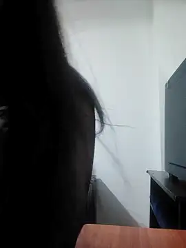 Snapshot of angelie_3 chatting on 10/15/25, 06:33 angelie 3 online show from 10/15/25, 06:33