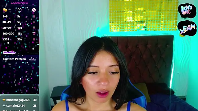Snapshot of angelie_3 chatting on 03/16/25, 09:16 angelie 3 online show from 03/16/25, 09:16