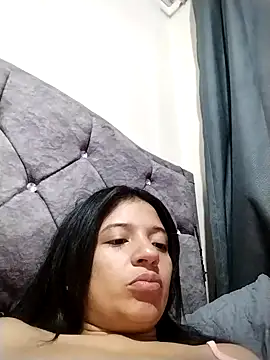 Snapshot of angelie_3 chatting on 09/23/25, 12:28 angelie 3 online show from 09/23/25, 12:28