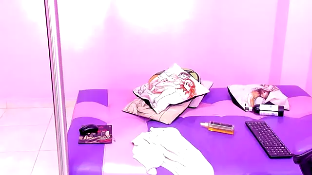 mature dirty squirt online show from 02/25/25, 12:38