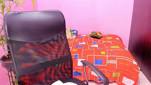 mature dirty squirt online show from 03/19/26, 12:38