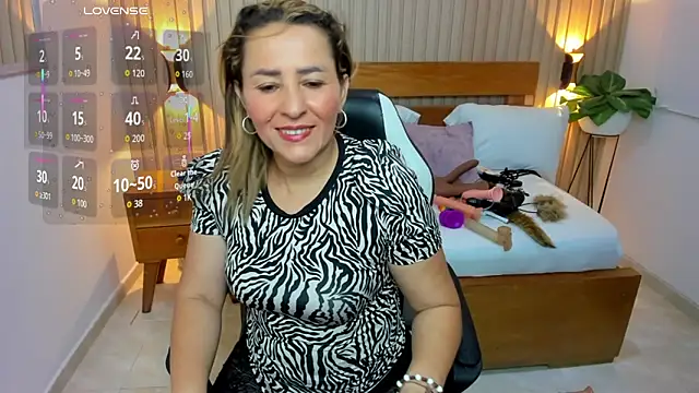 luciana ballesteros  online show from 05/28/26, 12:00
