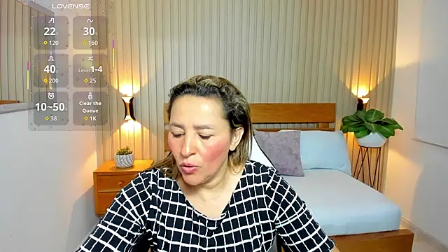 luciana ballesteros  online show from 06/23/26, 12:14