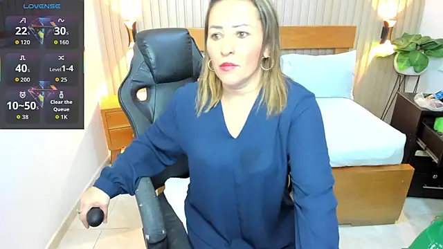 luciana ballesteros  online show from 03/04/26, 12:13