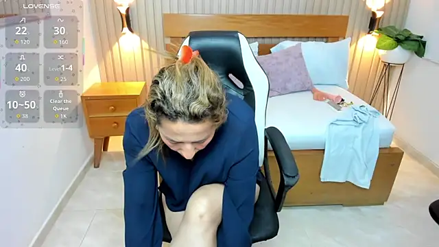 luciana ballesteros  online show from 06/20/26, 12:21