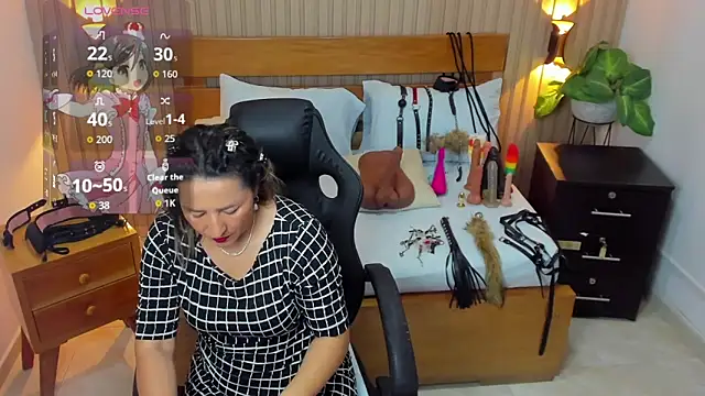 luciana ballesteros  online show from 10/27/25, 12:17