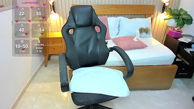 luciana ballesteros  online show from 03/27/26, 12:28