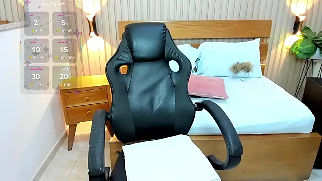 Snapshot of luciana_ballesteros_ chatting on 01/16/26, 12:09 luciana ballesteros online show from 01/16/26, 12:09