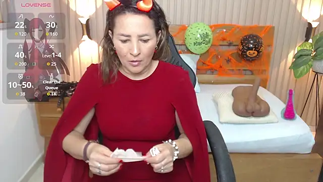 luciana ballesteros  online show from 10/31/25, 12:35