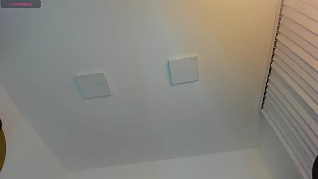 Snapshot of FaloonRoussel chatting on 09/19/25, 06:01 FaloonRoussel online show from 09/19/25, 06:01