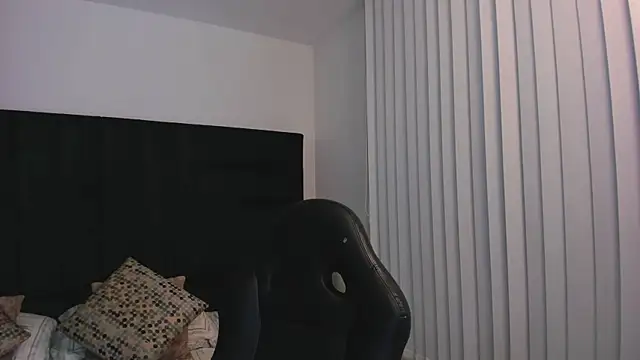 FaloonRoussel online show from 11/08/25, 05:49