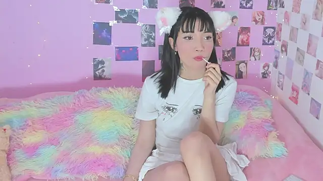 MIDORI BACK 01 online show from 11/04/25, 05:17