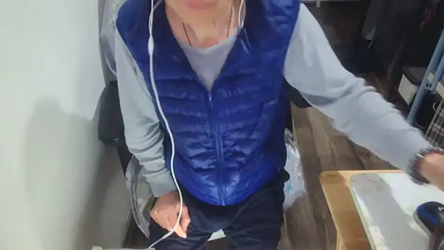 felixlau18 online show from 01/14/25, 11:10