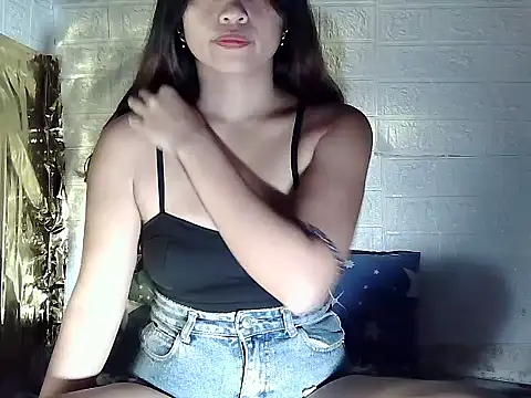 Snapshot of prettybella4u chatting on 06/22/26, 01:00 prettybella4u online show from 06/22/26, 01:00