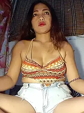 Snapshot of prettybella4u chatting on 06/29/26, 11:32 prettybella4u online show from 06/29/26, 11:32