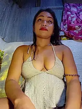 Snapshot of prettybella4u chatting on 06/18/26, 01:38 prettybella4u online show from 06/18/26, 01:38