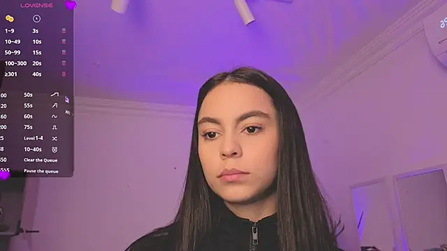 Aleejaa   online show from 04/17/26, 11:46