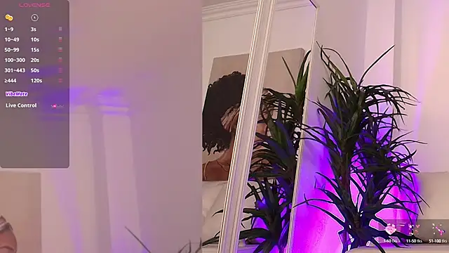 Snapshot of Aleejaa__ chatting on 10/10/25, 11:33 Aleejaa online show from 10/10/25, 11:33