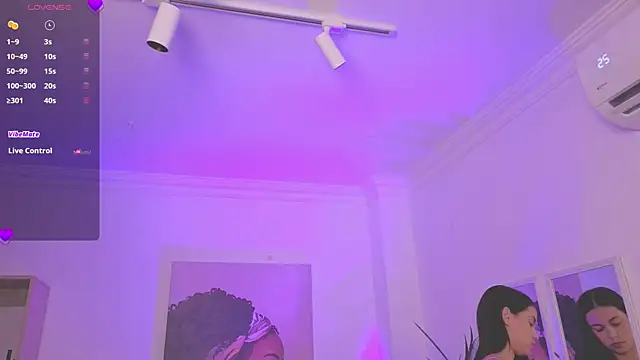 Snapshot of Aleejaa__ chatting on 12/18/25, 11:36 Aleejaa online show from 12/18/25, 11:36