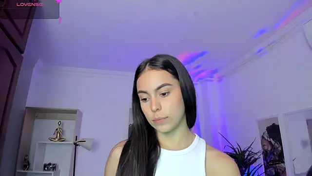 Snapshot of Aleejaa__ chatting on 03/18/25, 05:44 Aleejaa online show from 03/18/25, 05:44