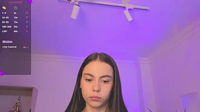 Aleejaa   online show from 04/10/26, 11:17